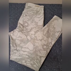 Skinnygirl Gray Ankle & Cropped Jeans